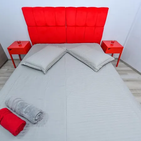 Apartment & *